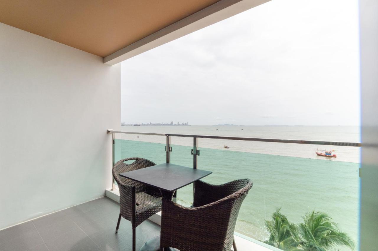 Capital O 1088 Golden Dragon Beach Resort Bang Lamung Exterior photo
